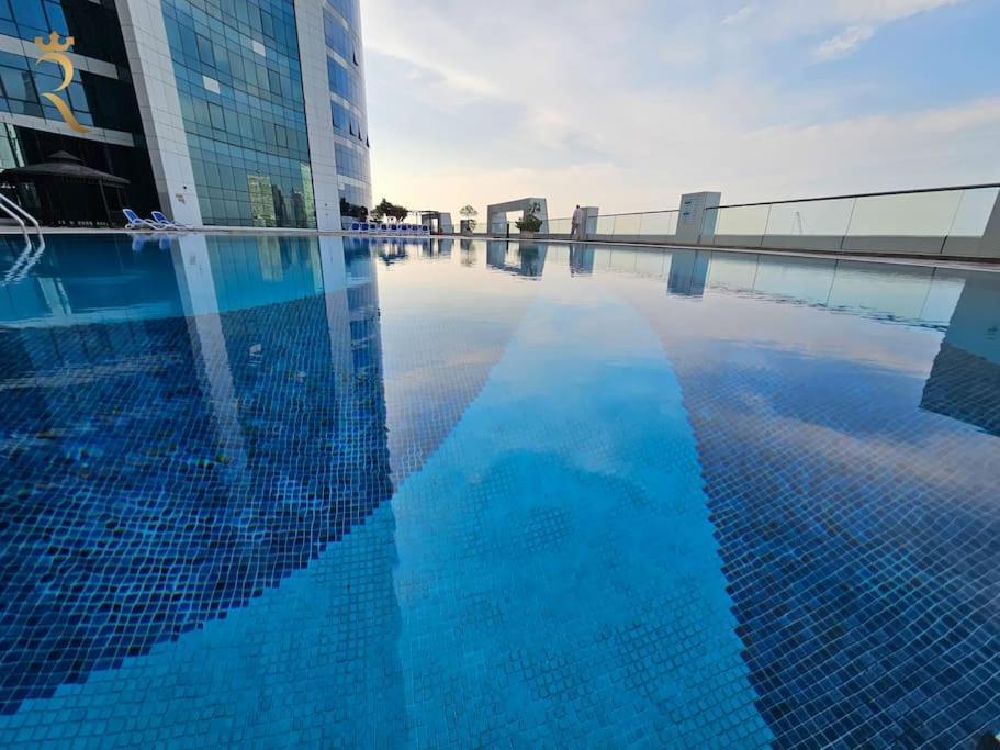 Queen Studio-city Of Lights In Al Reem Апартаменты