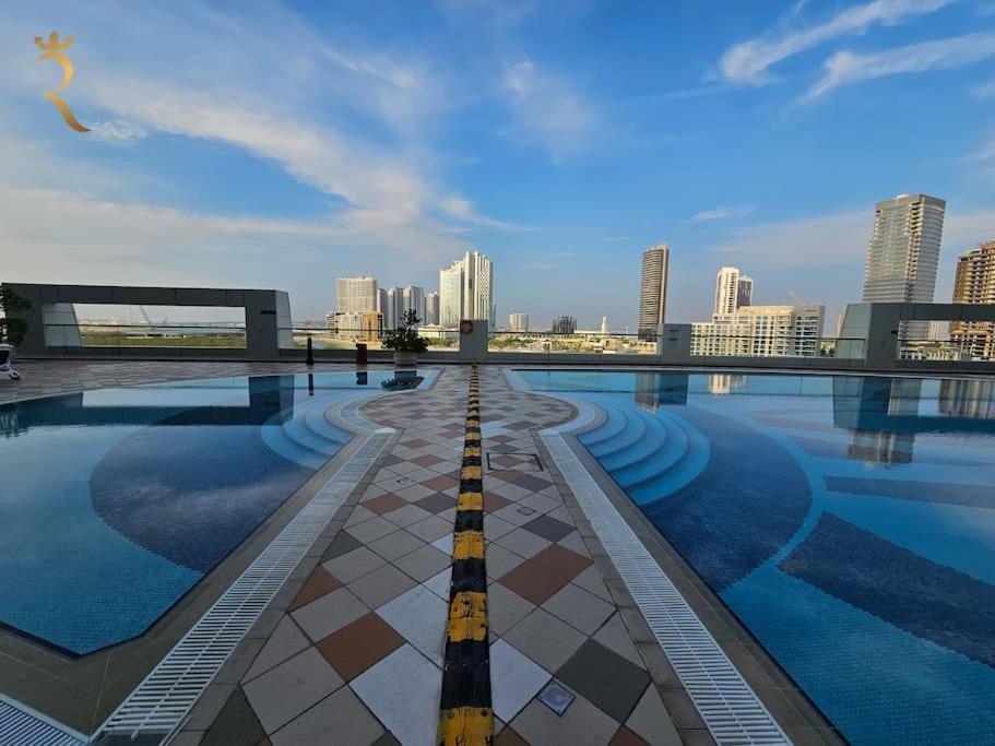 Queen Studio-city Of Lights In Al Reem Апартаменты